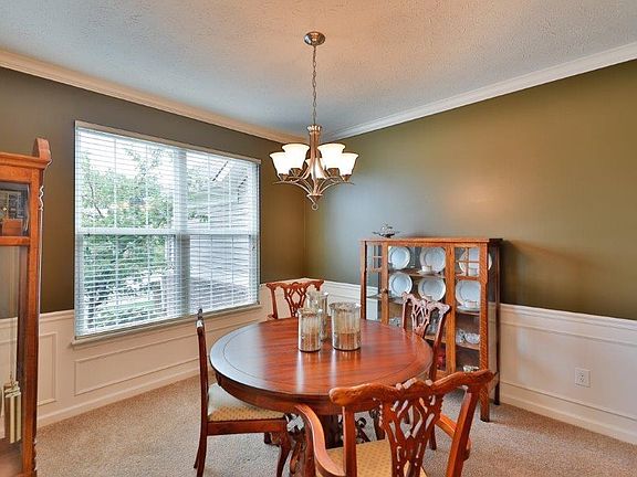3rd image of 12869 Straightwood Ln