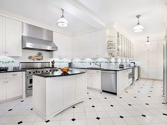 5th image of 784 Park Ave #9B