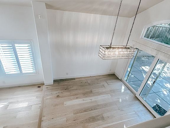 4th image of 35 Gold Creek Ct