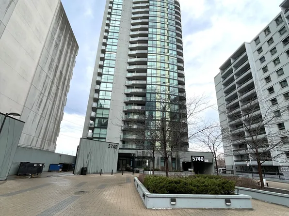 5740 Yonge St #1804, Toronto, ON M2M 0B1