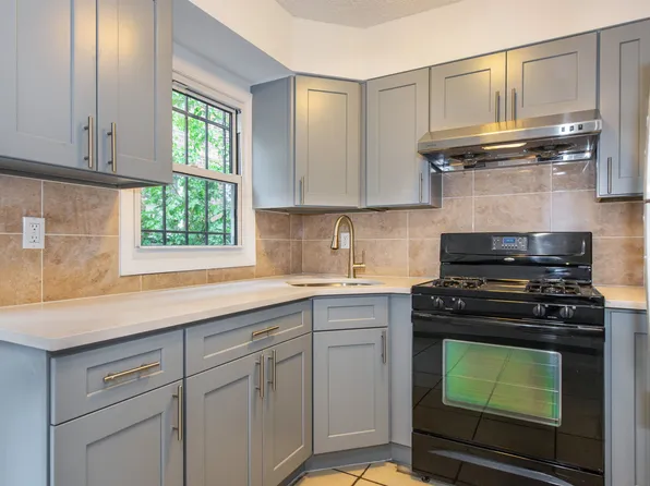 553 Ocean Avenue image 7 of 27