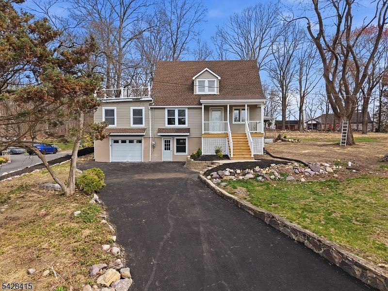 1st image of 4 Hillside Rd