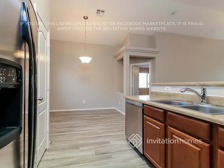 5448 S 237th Ln — Photo 5