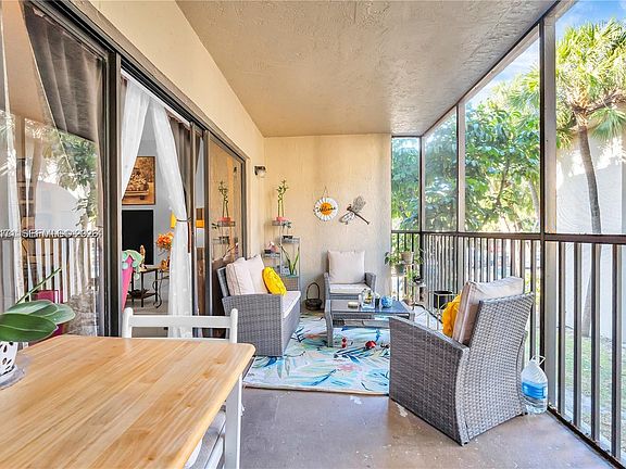 4th image of 491 Ives Dairy Rd #2025