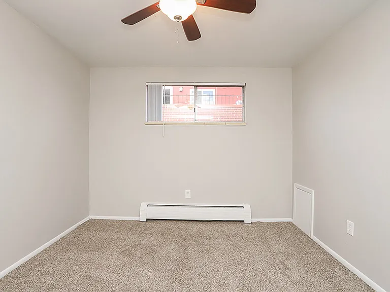 2335 S Race St — Photo 25