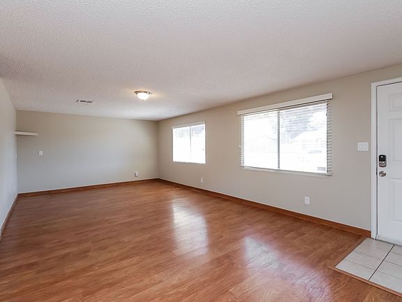4th image of 13054 N 42nd St
