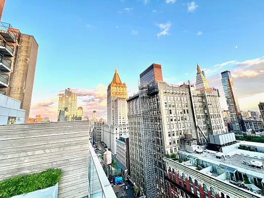 Sold by Apple Realty Group Corp | media 2