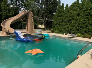 13925 S Cherokee Trl, Homer Glen, IL 60491