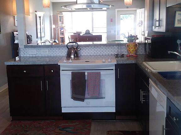 Fully Upgraded Kitchen