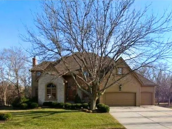 14227 Eby St, Overland Park, KS 66221