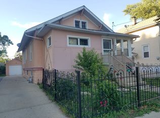 940 Fenton St, Aurora, IL 60505