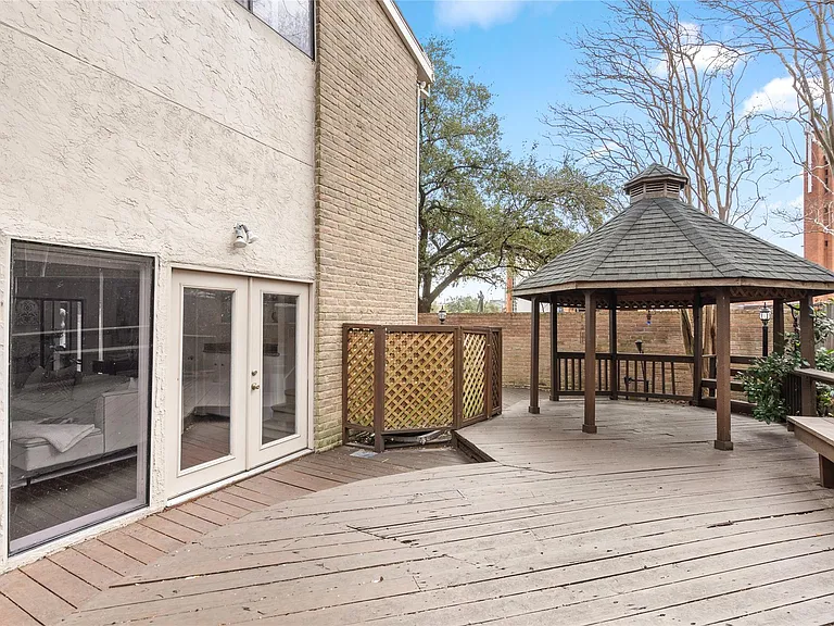 6728 Buffalo Speedway W — Photo 28