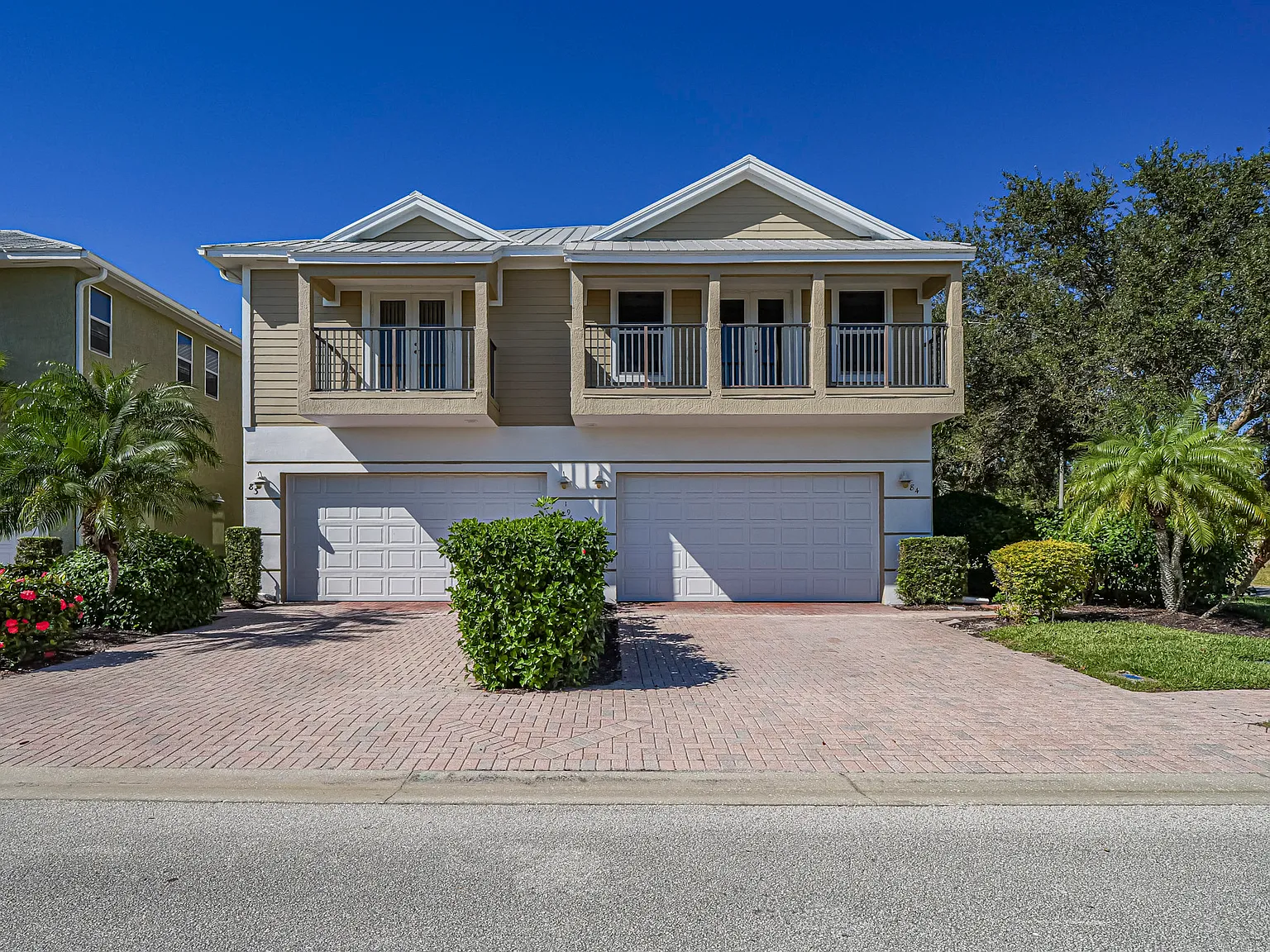 3 bed, 3.5 bath, 2156 sqft, $2,800 — Photo 3