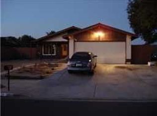 136 McKinley St, Oceanside, CA 92057