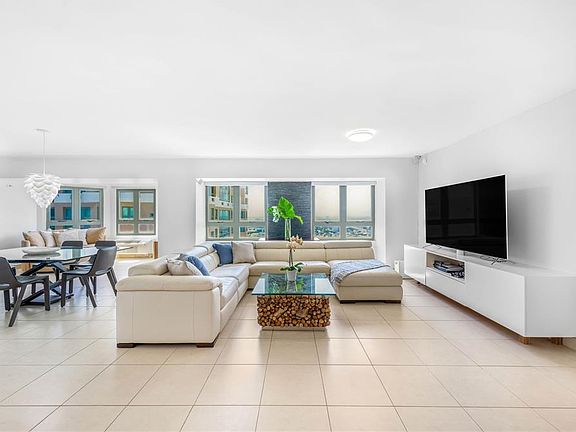 4th image of 103-105 De Diego Ave #2203S
