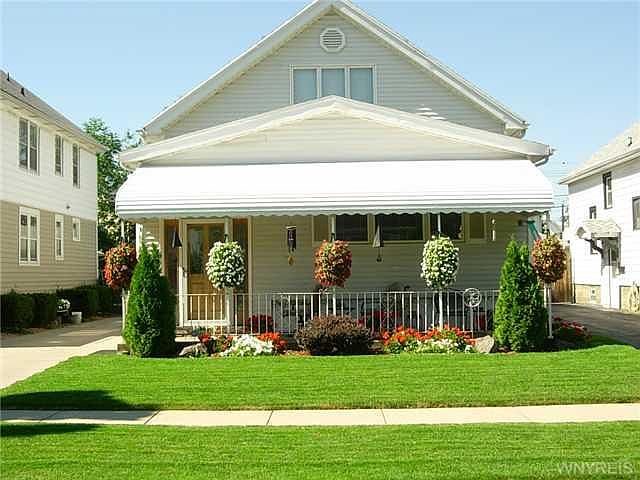 1st image of 70 Chamberlin Dr