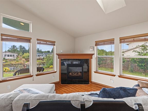 5th image of 329 Cockle Street SW