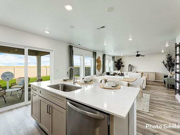 7th image of this home