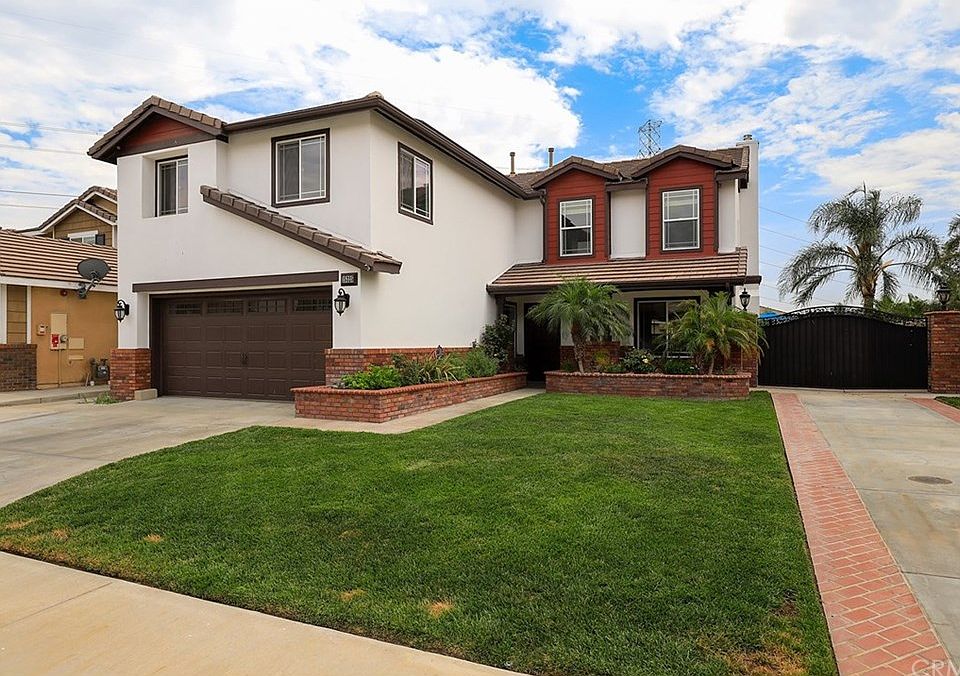 1st image of 15325 River Rock Dr