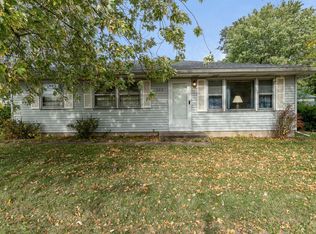399 Sycamore Dr, Valparaiso, IN 46385