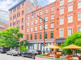 25 Peck Slip, New York, NY 10038
