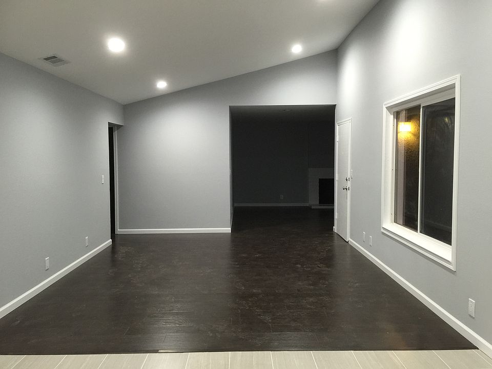 2nd image of 1182 Hudson Ct