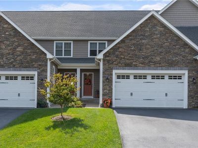 16 Wheeler Ln UNIT C, Hope Valley, RI, 02832