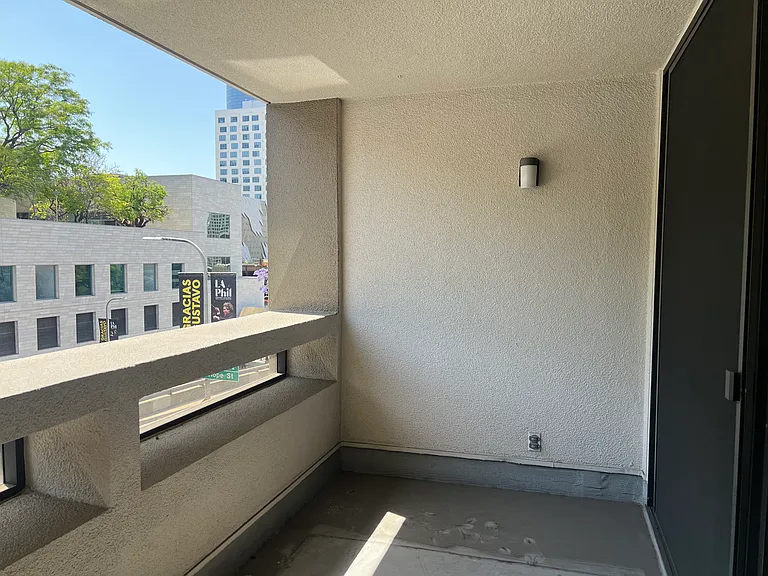 121 S Hope St #319 — Photo 10