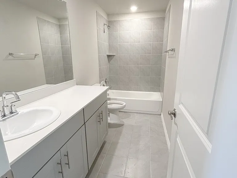 212 Stonebrook Trl — Photo 30