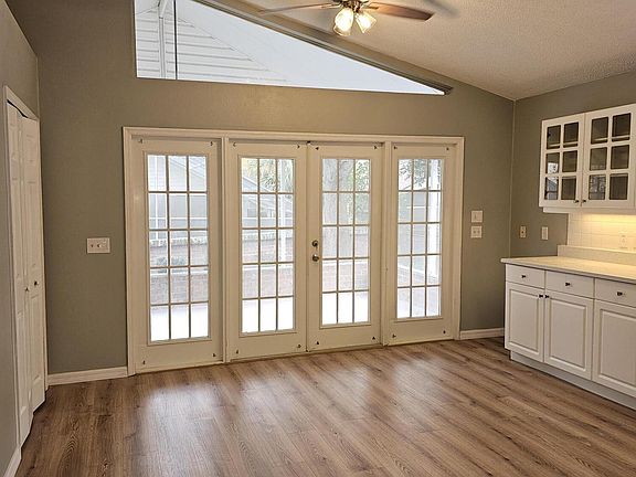 5th image of 26 Old Macon Dr