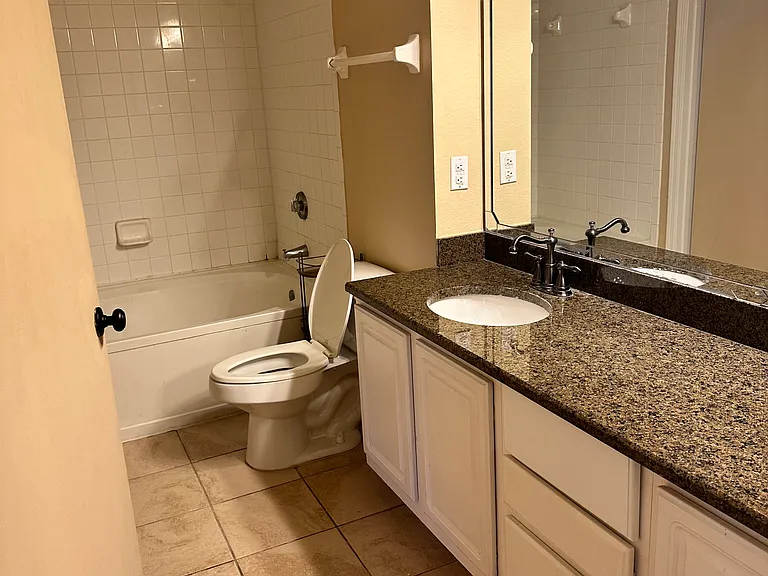 408 Summit Ridge Pl #200 — Photo 6