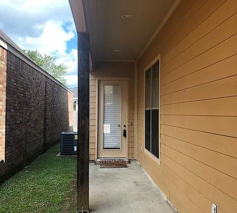 3rd image of 103 Millie Park Dr