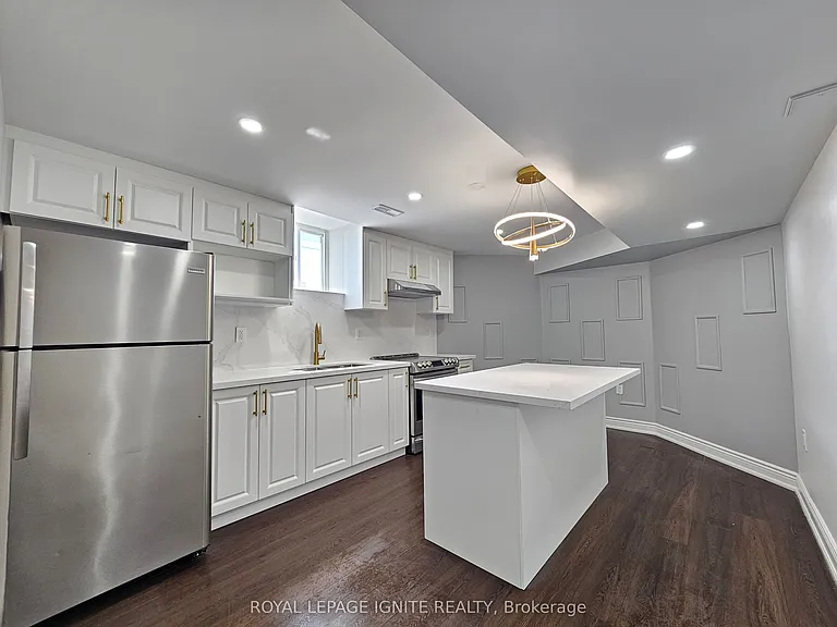 1 Goderich Dr #BASEMENT — Photo 10