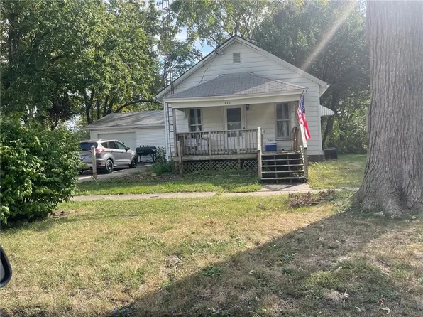 402 N State St, Pana, IL 62557