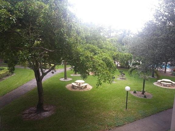 2nd image of 202 Foxtail Dr APT B3