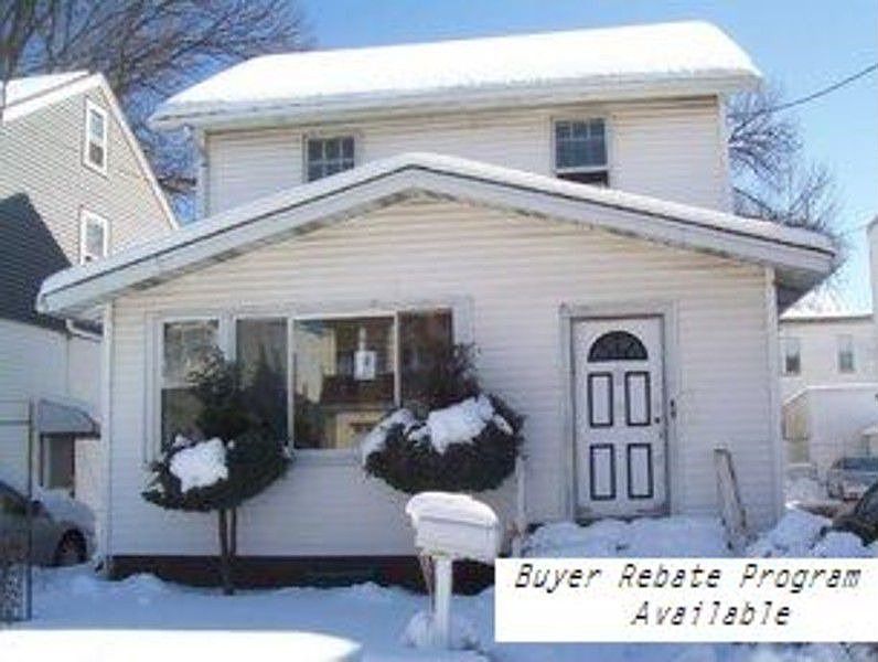 2nd image of 46 Temple Pl