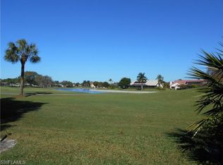 1465 Foxfire Ln, Naples, FL 34104