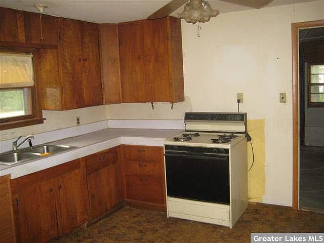 2nd image of 138 County Road 4