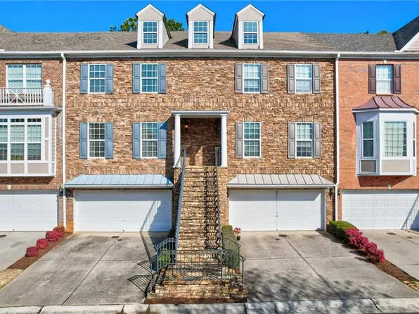 10910 Skyway Dr, Johns Creek, GA 30097