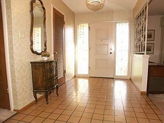 2nd image of 1061 Glen Holly Way