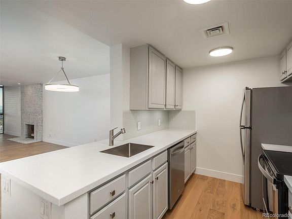 2nd image of 800 N Pearl Street #1205