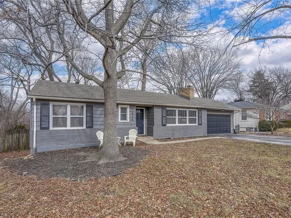7614 W 67th St, Overland Park, KS 66202