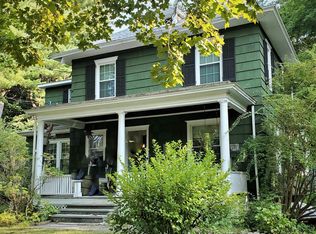 69 McCormack Rd, Slingerlands, NY 12159