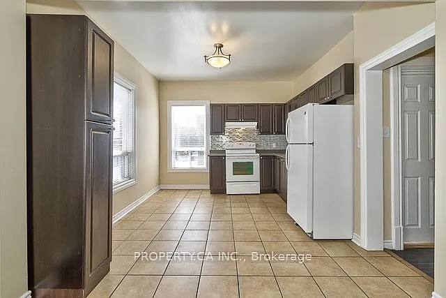 4 bed, $2,500 — Photo 3