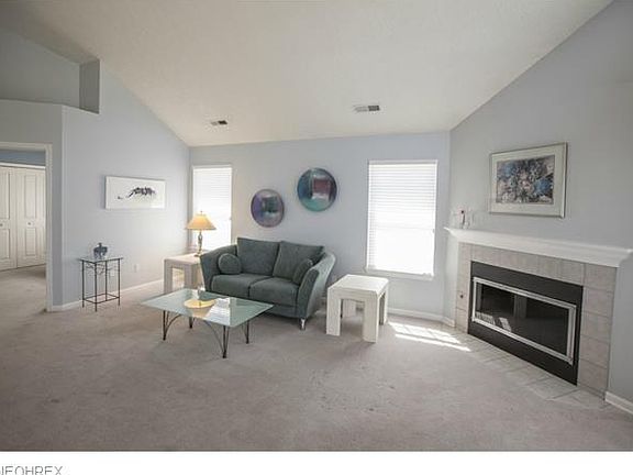 5th image of 361 Vista Cir Unit 24A