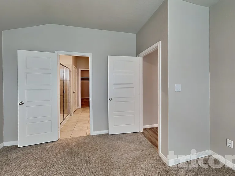 5816 Zoey Way — Photo 6