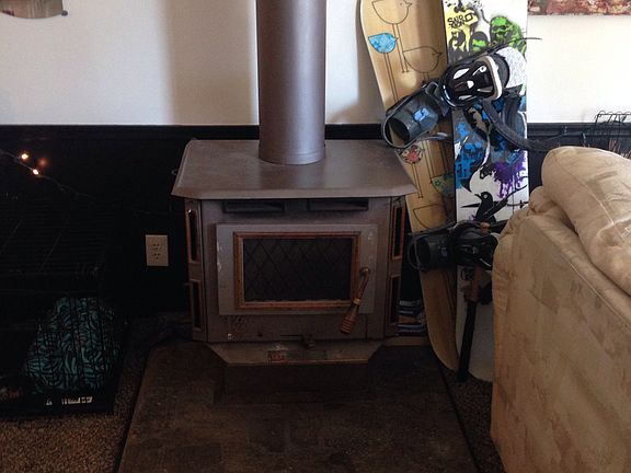Wood burning stove