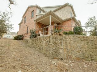 2745 Olympic Park Dr, Grand Prairie, TX 75050