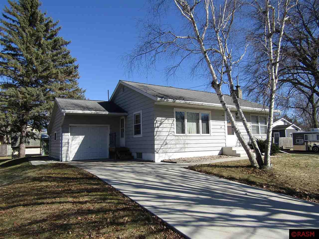 402 4th Ave SE, Sleepy Eye, MN 56085 Zillow