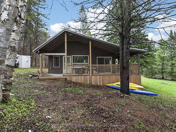 3rd image of 1223 Long Lake Rd